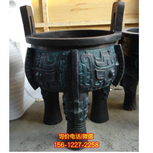 仿古青銅雕塑，美化寺廟空間