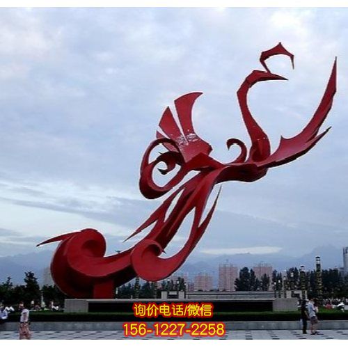 抽象鳳凰雕塑，點綴園林景觀