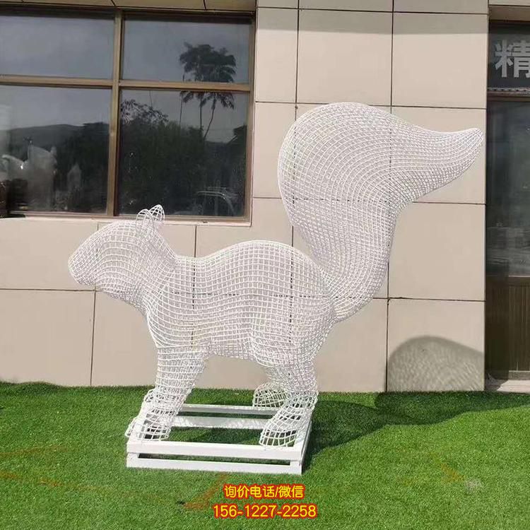 不銹鋼大型網格抽象松鼠雕塑