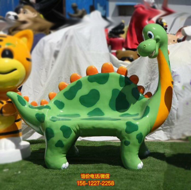 游樂園一只大號(hào)恐龍座椅玻璃鋼恐龍雕塑 游樂園一只大號(hào)恐龍座椅玻璃鋼恐龍雕塑
