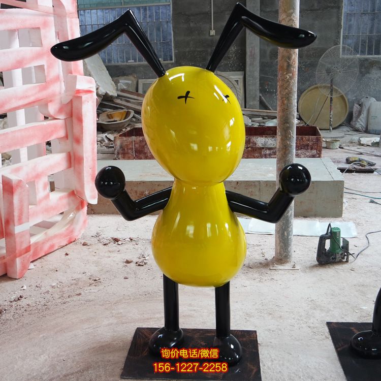 學校幼兒園卡通黃色螞蟻公仔玻璃鋼雕塑 學校幼兒園卡通黃色螞蟻公仔玻璃鋼雕塑