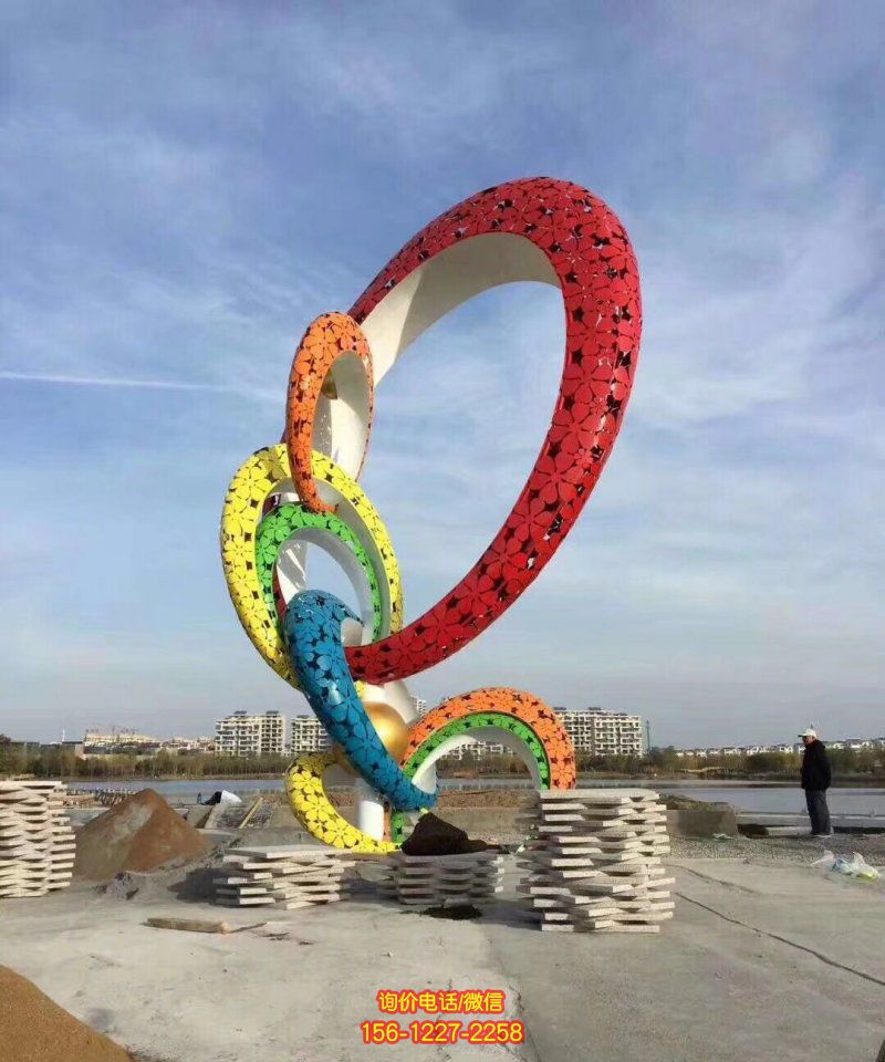 戶外廣場不銹鋼鏤空花朵彩繪軌跡花朵雕塑 戶外廣場不銹鋼鏤空花朵彩繪軌跡花朵雕塑