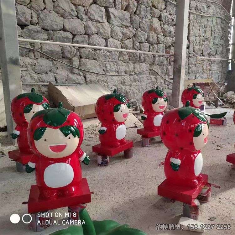 玻璃鋼卡通草莓雕塑 造型可愛美觀 玻璃鋼卡通草莓雕塑 造型可愛美觀