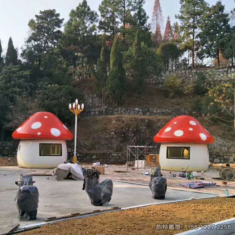 蔬菜水果造型房子雕塑 成為游樂場一大亮點(diǎn) 蔬菜水果造型房子雕塑 成為游樂場一大亮點(diǎn)