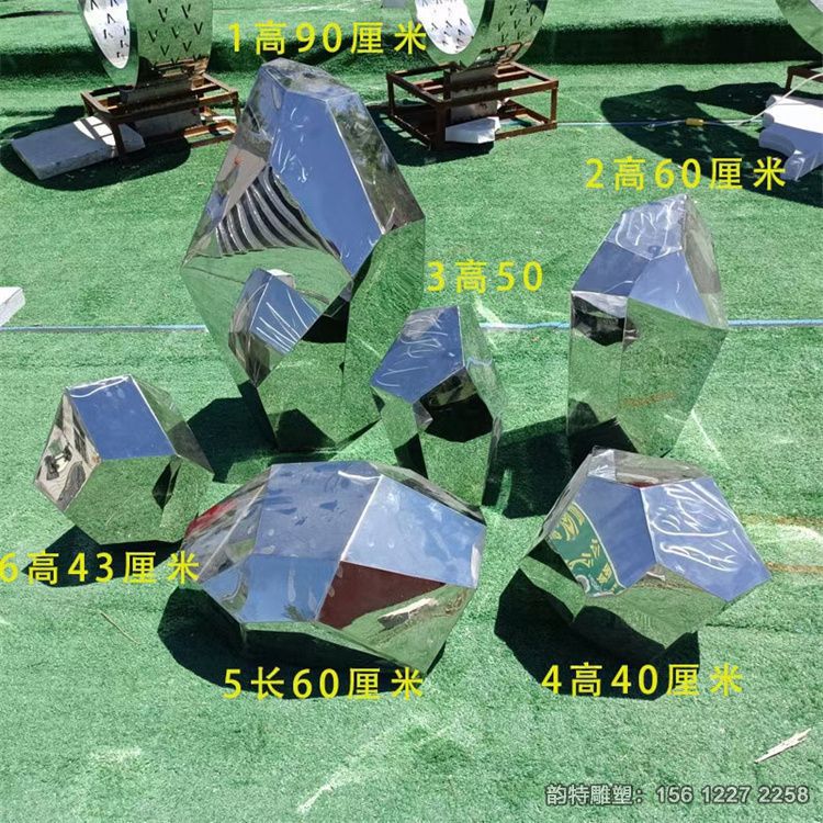 不銹鋼切面石頭雕塑 不銹鋼切面石頭雕塑