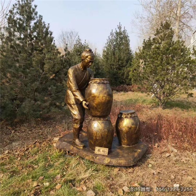 玻璃鋼釀酒人物雕塑，傳統釀酒文化雕塑定做廠家