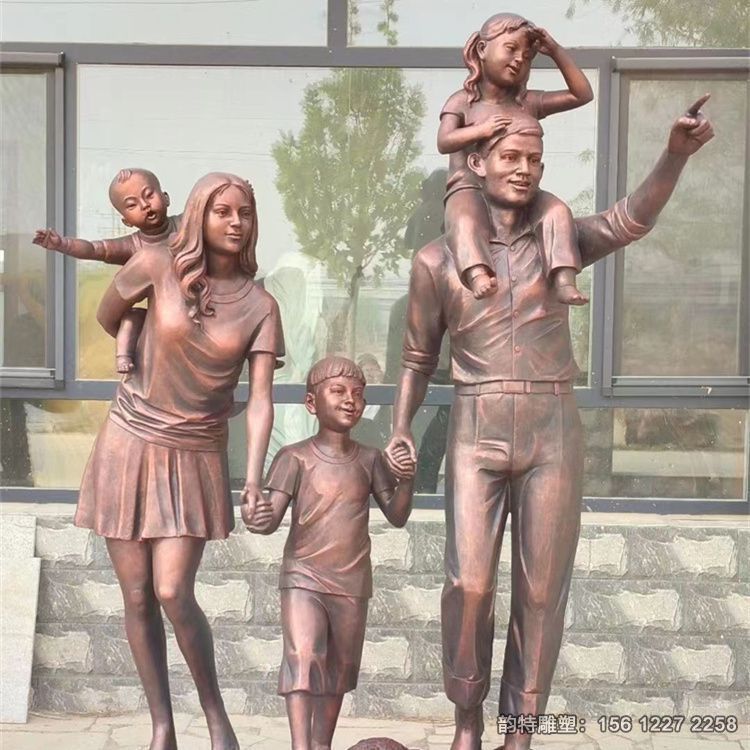 玻璃鋼一家人逛街雕塑,幸福五口之家雕塑生產(chǎn)廠家 玻璃鋼一家人逛街雕塑,幸福五口之家雕塑生產(chǎn)廠家