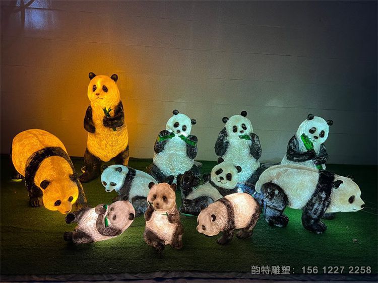 玻璃鋼熊貓雕塑,商場小動物雕塑 玻璃鋼熊貓雕塑,商場小動物雕塑