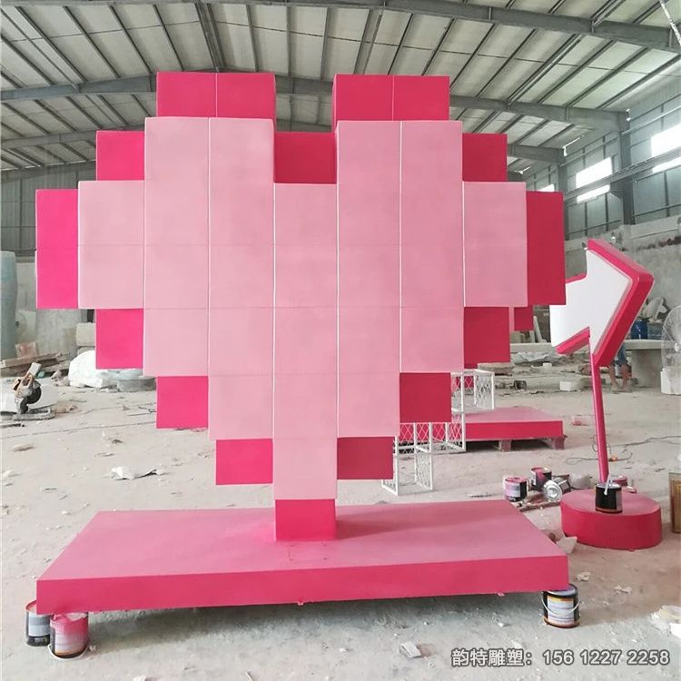 不銹鋼心形雕塑，創意愛心雕塑制作廠家