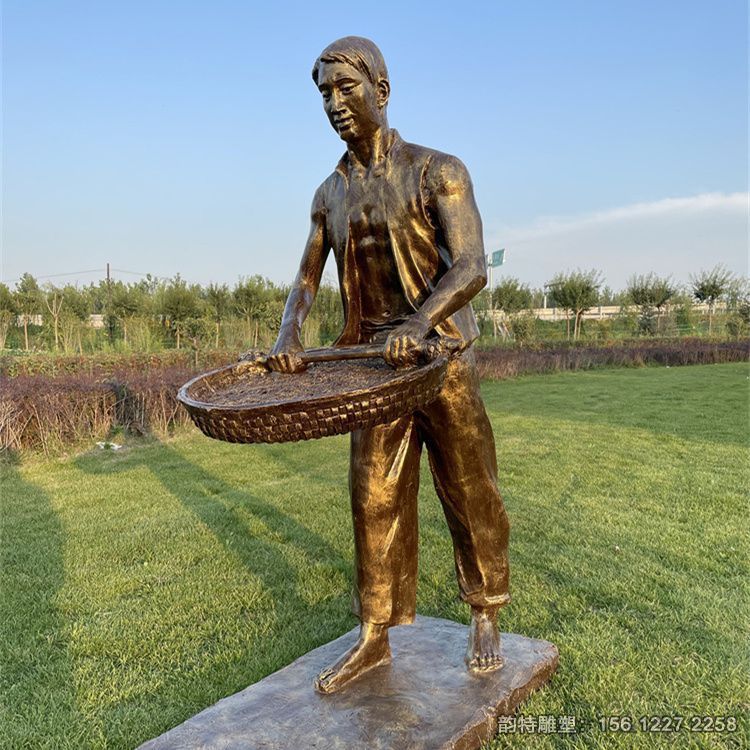玻璃鋼制茶工藝雕塑,仿銅人物制茶流程雕塑 玻璃鋼制茶工藝雕塑,仿銅人物制茶流程雕塑