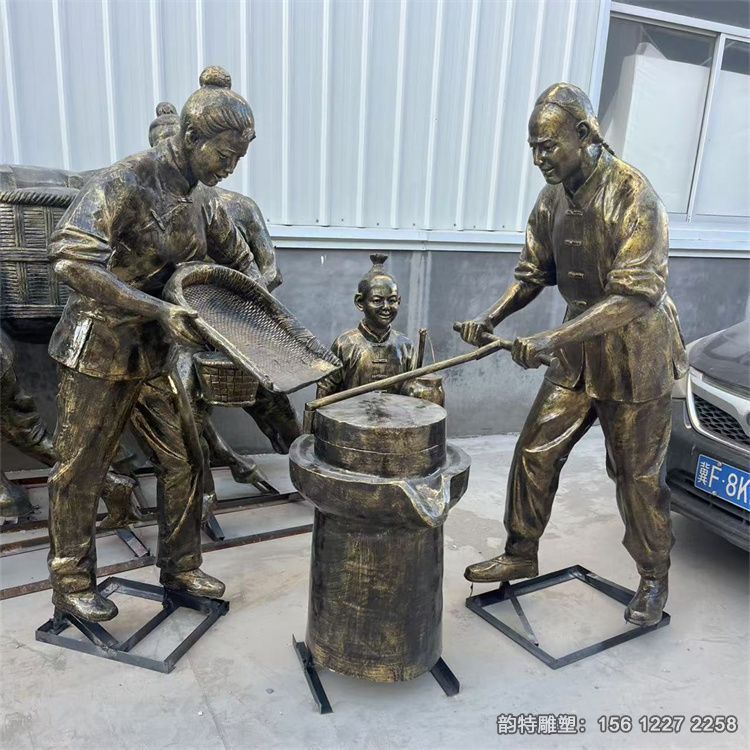 玻璃鋼老婆婆推磨雕塑,磨豆漿人物雕塑 玻璃鋼老婆婆推磨雕塑,磨豆漿人物雕塑