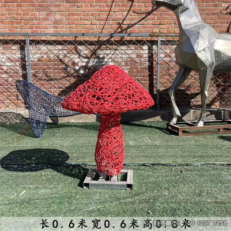 新品蘑菇雕塑 公園藤條編織景觀小品擺件 新品蘑菇雕塑 公園藤條編織景觀小品擺件