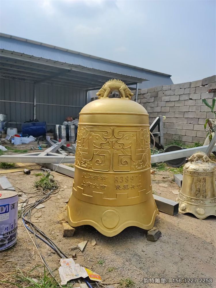 警鐘長鳴雕塑圖片 廣場寺廟大型銅鐘雕塑擺件 警鐘長鳴雕塑圖片 廣場寺廟大型銅鐘雕塑擺件
